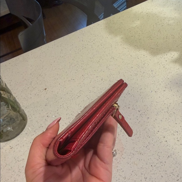 Kate Spade Cedar Street Lacey Patent
Leather Red Wallet 🔴pre-owned - Picture 3 of 11